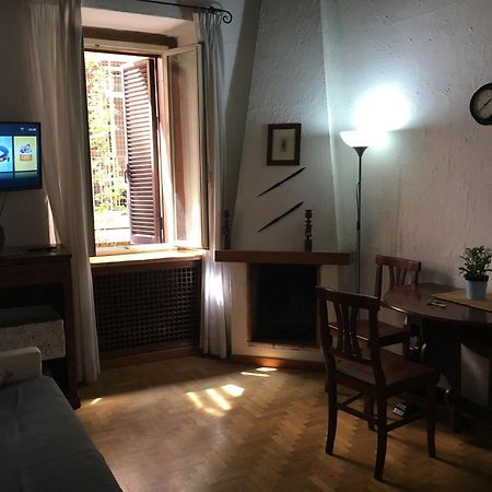 Vaticano Ohana Suite Trastevere Рим Екстер'єр фото